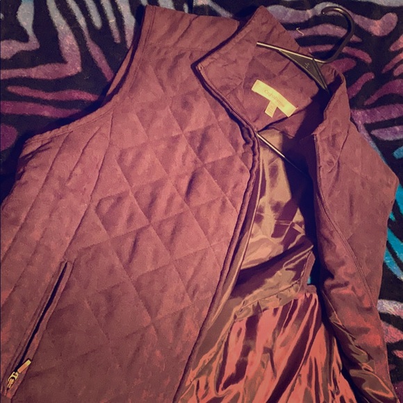 Vest - Picture 1 of 6